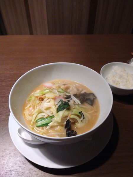 「特製ちゃんぽん麺 999円」@chinois 大久保の写真