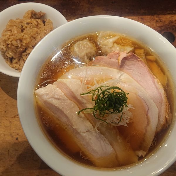 「特製中華そば1280円、たきこみご飯150円」@中華そば しば田の写真