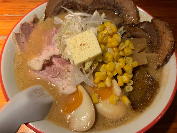 「特製豚盛味噌らーめん」@らーめん たつみ屋の写真