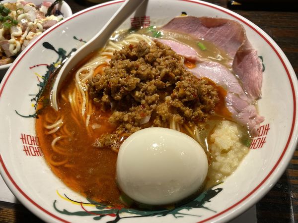 「味玉ニボ台湾ラーメン＋マヨチャーシューご飯」@らぁめん小池の写真