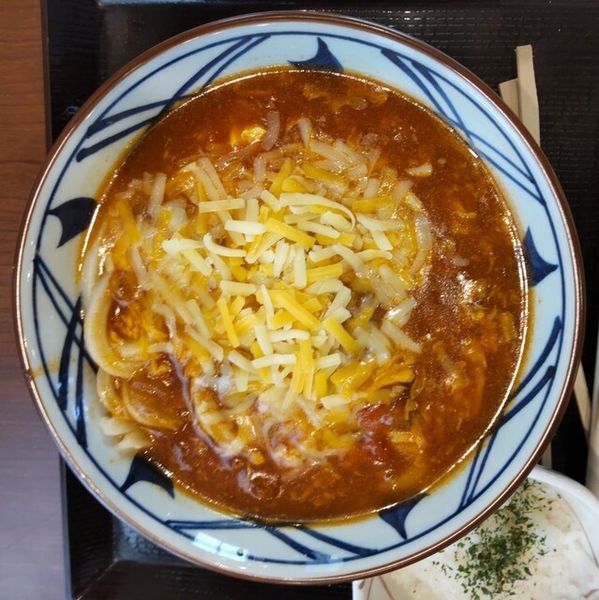 「チーズトマたまカレーうどん790円」@丸亀製麺 山形店の写真