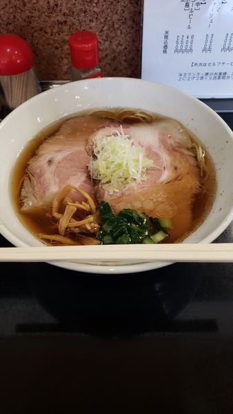 「醤油ラーメン＋チャーシュー増し」@麺処 たまりやの写真