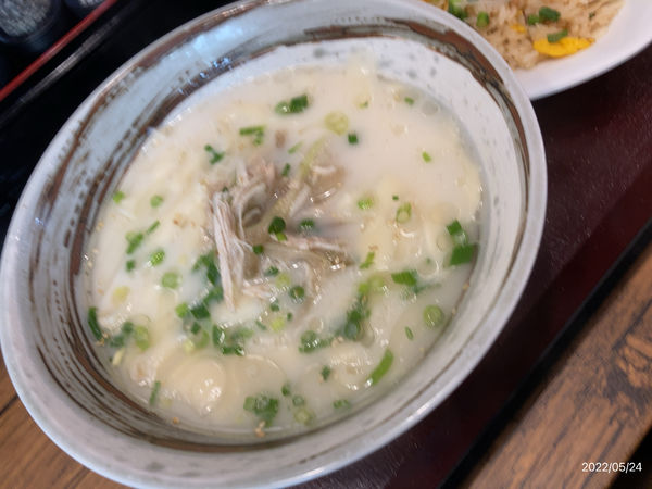 「塩鶏白湯刀削麺」@日野餃子&刀削麺 立川南口店の写真