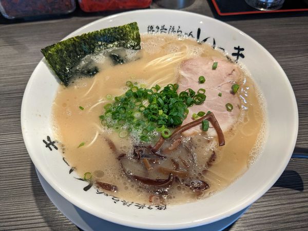 「ラーメン + 替え玉×2 - 割引券」@博多長浜らーめん いっき 戸塚安行店の写真