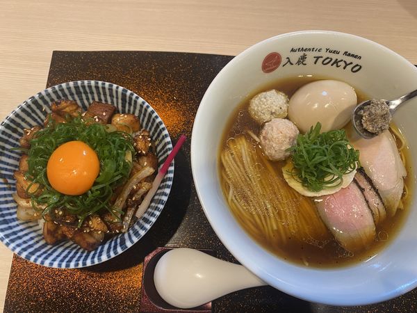 「ポルチーニ醤油らぁ麺1100+特製400+お肉ごはん500」@入鹿TOKYOの写真