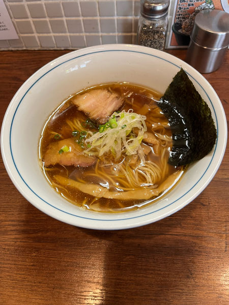 「醤油らーめん 800円」@麺処 びぎ屋の写真