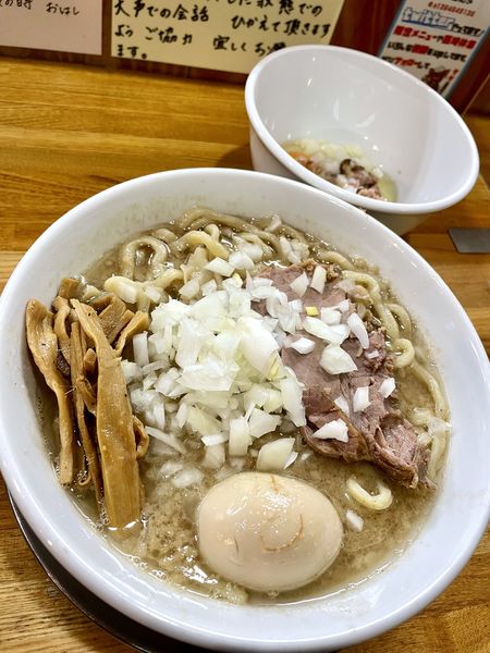 「中華そば￥800＋大盛￥110＋スキヤキ￥110」@中華そば136の写真