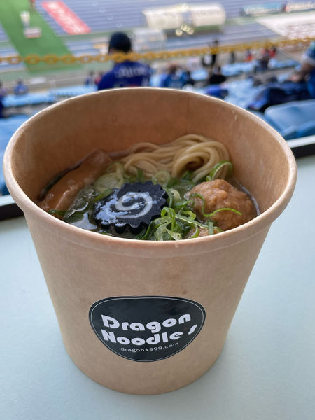 「濃厚鶏そば800円」@Dragon Noodle's ドラゴンラーメンの写真