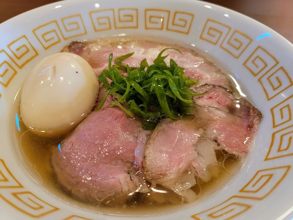 「限定マグロらーめんZK 鴨丼(少)マキシマムこい味玉」@鴨だしらーめん 鴨福の写真