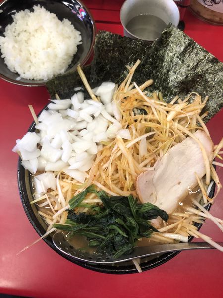 「ネギラーメン白」@柏 王道家の写真