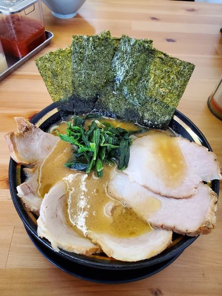 「裏むさチャーシュー特撰」@横浜ラーメン 裏武蔵家 西千葉本店の写真