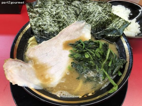 「ラーメン750円」@王道家直伝 との丸家 八潮店の写真