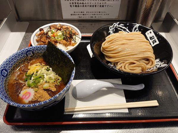 「濃厚つけ麺 中 焼豚ごはん」@松戸富田麺絆の写真