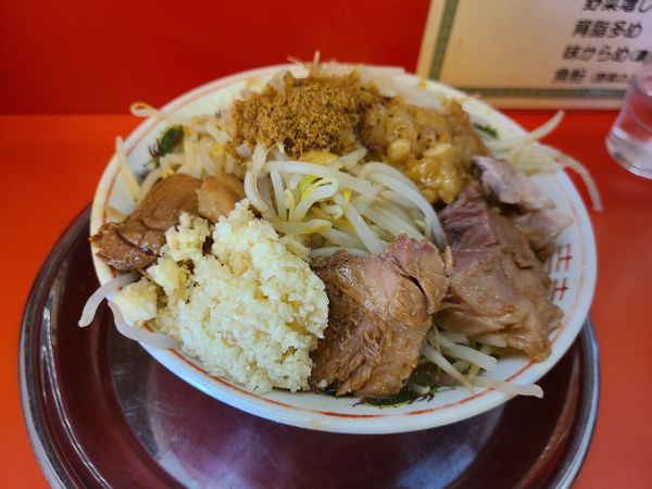 「小豚ラーメン」@麺でる 戸越店の写真