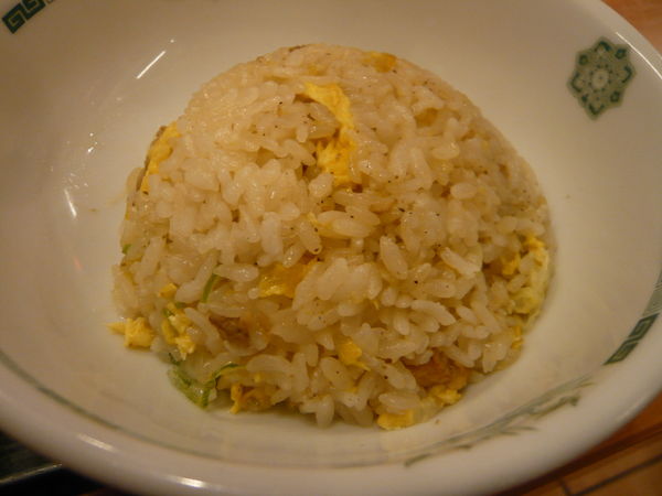 「半チャーハン」@日高屋 新橋駅前店の写真