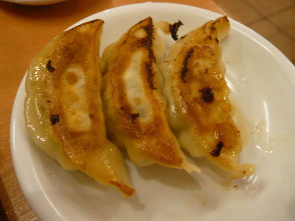 「餃子（3個）」@日高屋 新橋駅前店の写真