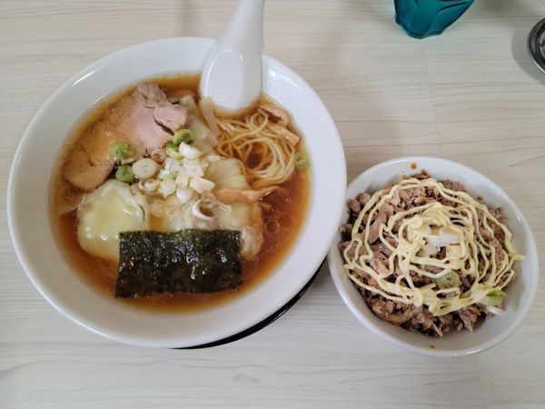 「昔ながらワンタンメン」@寺カフェ 中華そば水加美の写真