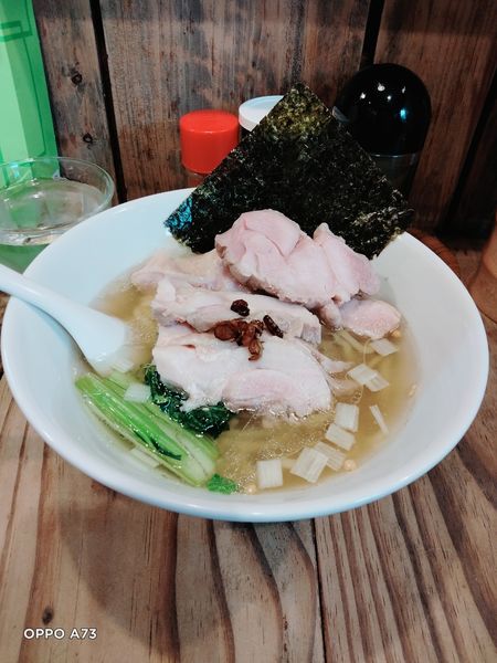 「昆布の塩らー麺肉増し」@昆布の塩らー麺専門店 MANNISHの写真