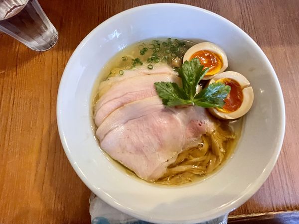 「特製塩らぁ麺」@らぁ麺 あおばの写真