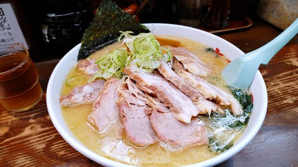 「チャーシューめん・大盛・メンマ・チャーシュー ￥1,550」@さつまっこ 平和島店の写真