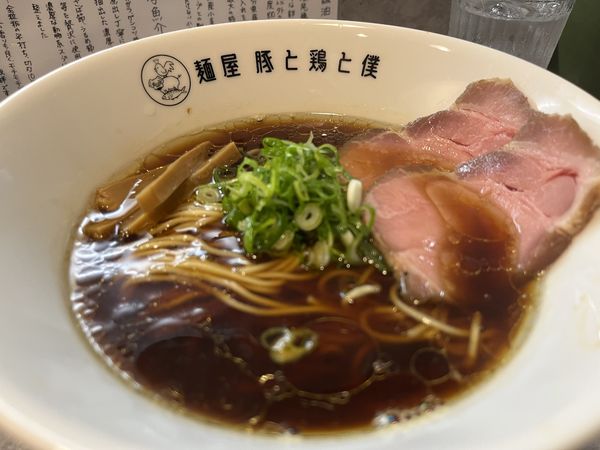 「地鶏醤油ラーメン」@麺屋 豚と鶏と僕の写真