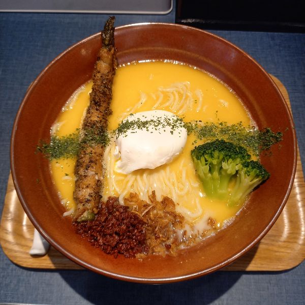 「鶏白湯そば(大盛り)￥890」@麺巧 潮の写真