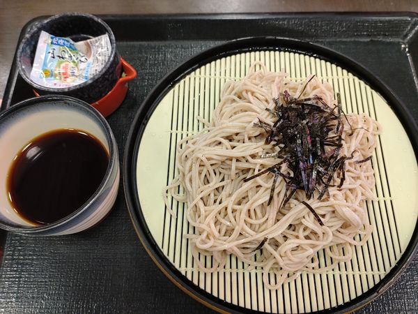 「ざるそば（並盛）　４５０円」@なか卯 末広町店の写真