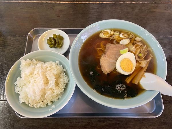 「トキワ荘ラーメンライス・焼餃子」@中華食堂 松葉の写真