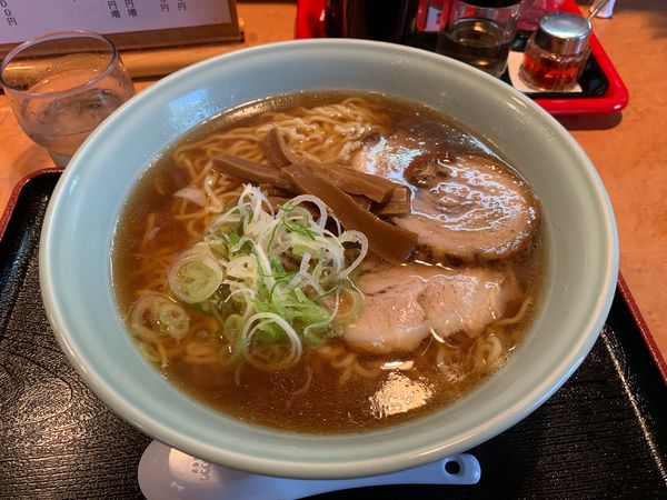 「醤油ラーメン特盛麺固め」@中華そば さかえやの写真