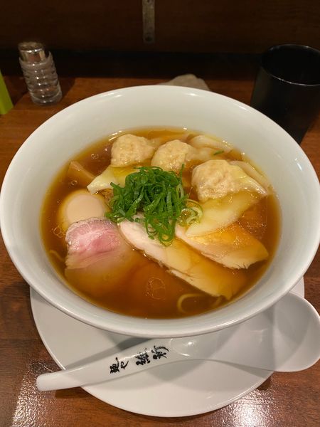 「特醤油らぁ麺」@麺や維新の写真