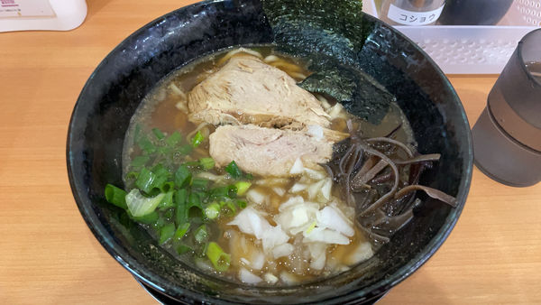 「魚介豚骨ラーメン」@イザナミノ麺の写真