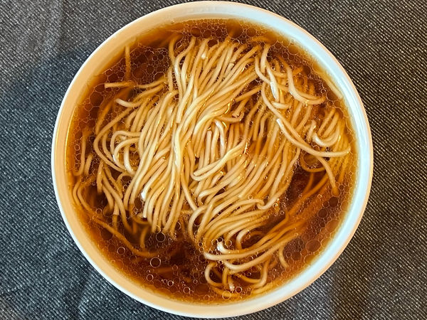 「熟成鶏醤油らうめん(冷凍)」@絹ノ郷の写真
