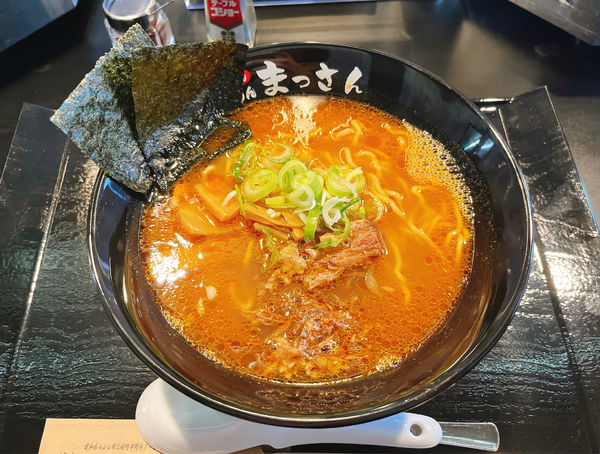 「テールらーめん」@焼肉屋 まっさんの写真