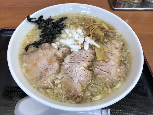 「背脂煮干 830円」@肉煮干中華そば 鈴木ラーメン店の写真