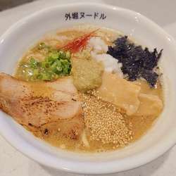 牡蠣豚骨ラーメン