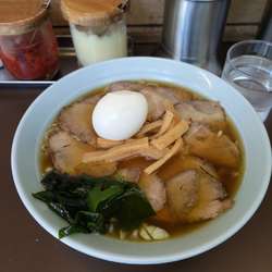 チャーシュー大盛りチャーシューメン＋ゆで卵