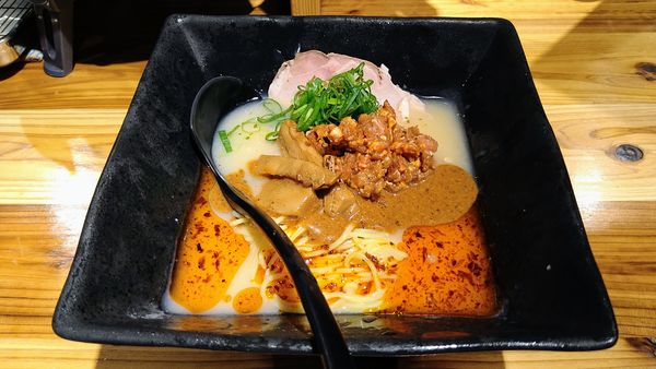 「【季節限定】冷やし担々そば 〜生ボロネーゼ乗せ〜」@バロンヌードルの写真