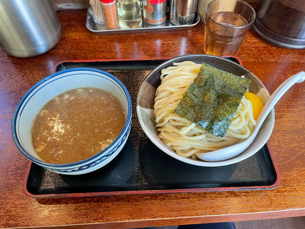 「濃厚煮干しつけ麺大盛」@麺屋 甍の写真