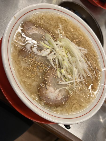 「背脂ラーメン」@ホルモンまるかつの写真