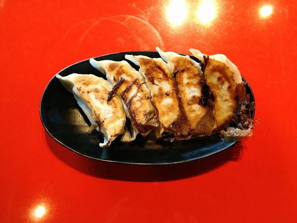 「黒豚餃子(5個)」@かるびラーメン小田原 ミナカ店の写真