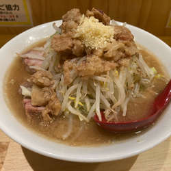 ラーメン小