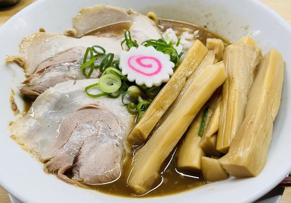 「とんこつラーメン 850円 メンマ×2 200円」@ぶたのほしの写真