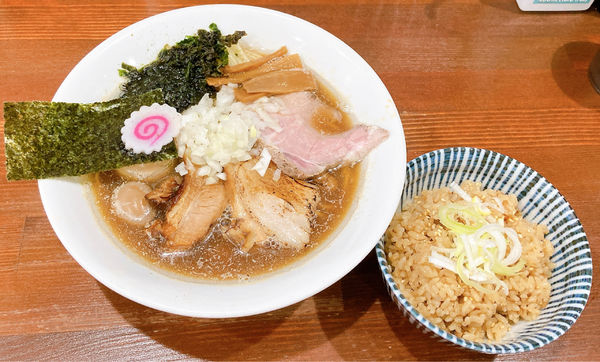 「【限定】淡麗烏賊煮干＋【限定】煮干スープの炊き込みご飯(小)」@中華蕎麦 萌芽の写真