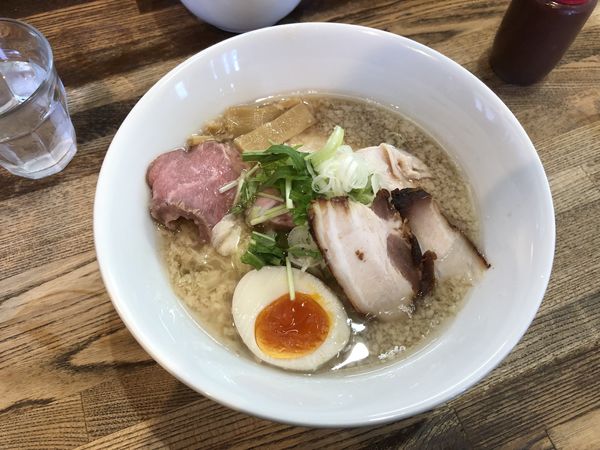 「病みつきねぎチャーシュー麺」@麺屋 一八の写真