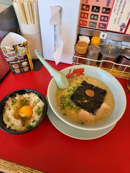 「朝ラーメン」@ラーメン山岡家 諏訪店の写真