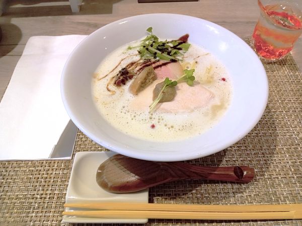 「白トリュフ香る～蛤と鶏の泡白湯中華蕎麦～」@LOKAHiの写真