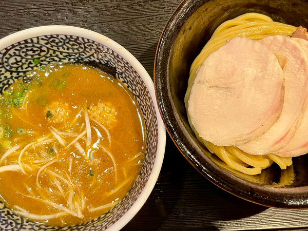 「濃厚魚介つけ麺＋ミックスチャーシュー」@麺屋 一燈の写真