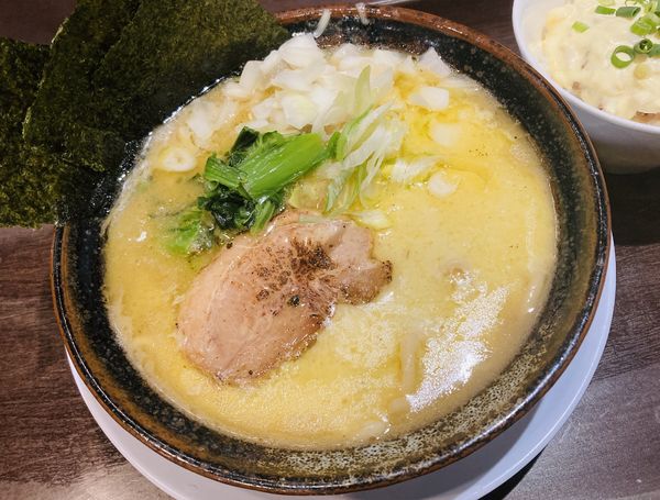 「【限定】チーズ家ちずこ＋タルタル肉飯、タマネギ」@千極煮干の写真