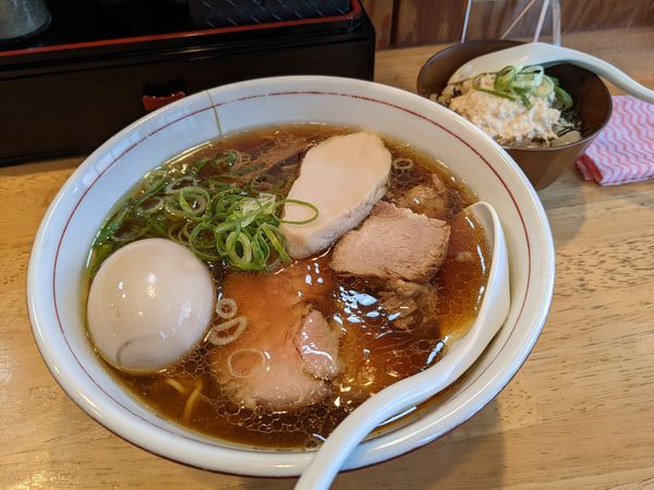 「特製醤油+大盛+トリマヨ丼」@麺屋 ゆきひらの写真