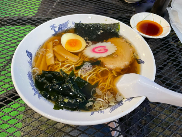 「昔風支那そば + 餃子いろいろ8種食べくらべ」@宇都宮餃子館 健太餃子 東口店の写真